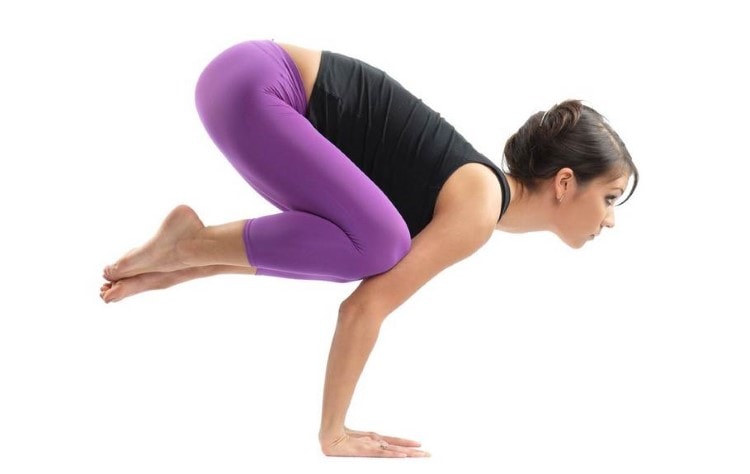 What are the benefits of balancing asanas?